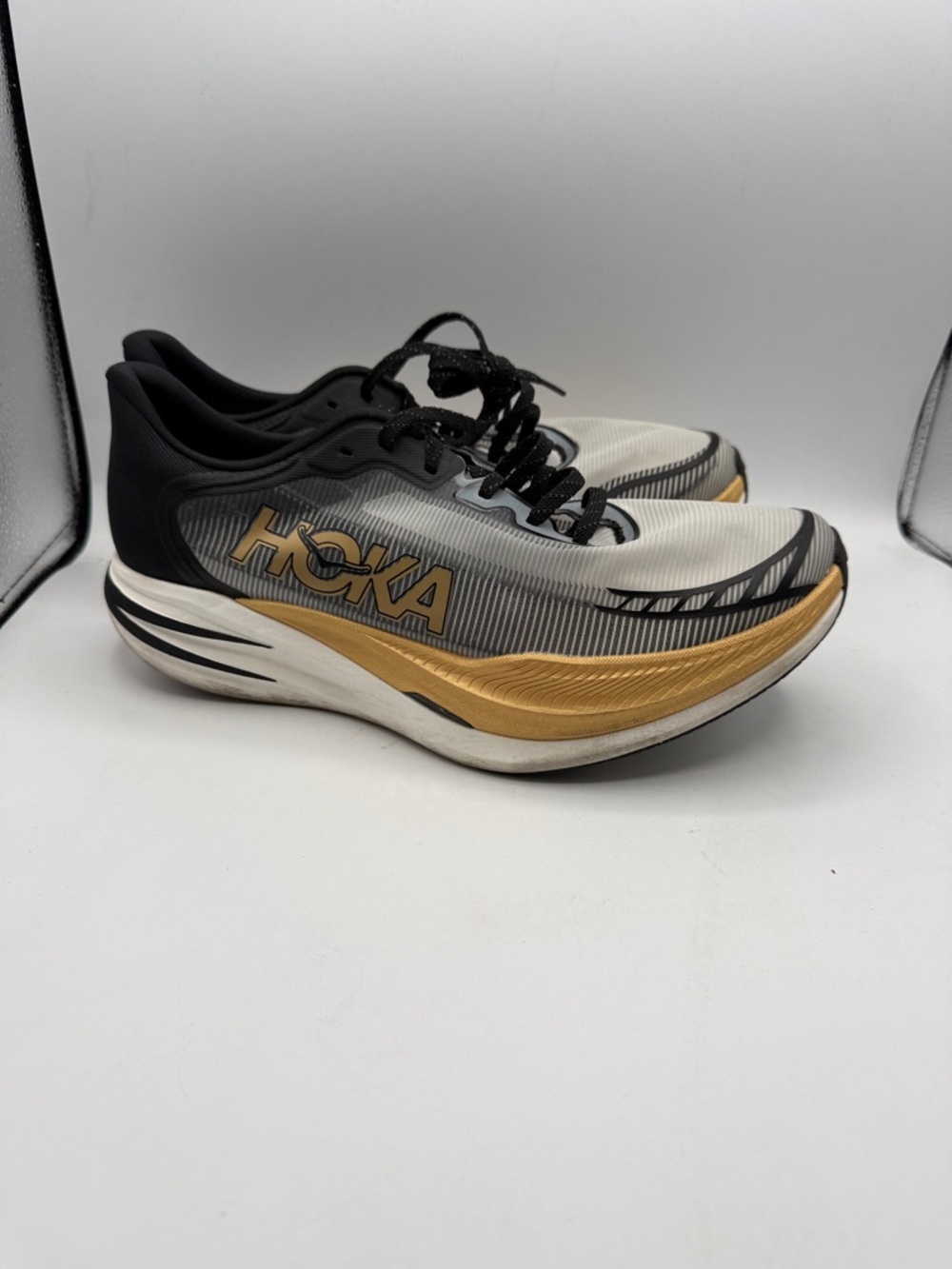 Hoka CIELO X1 2.0 Unisex men’s 11.5 Racing/Shoes - Black, White & Gold S3
